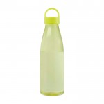 Botella de agua de plástico reciclado con asa de transporte 800ml color verde lima segunda vista frontal