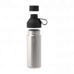Botella hecha de materiales reciclados con taza 620ml Ocean Bottle color negro segunda vista