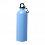 Botella de acero inoxidable reciclado con mosquetón 750ml color azul pastel segunda vista frontal