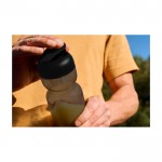 Shaker de plástico con mezclador incluido 800ml Mepal Shaker color blanco imagen de estilo de vida