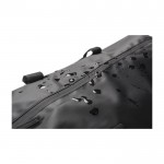 Bolsa de deporte de poliéster repelente al agua con fondo reforzado color negro cuarta vista