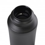 Botella térmica acero inoxidable reciclado resistente al sudor 740ml color negro cuarta vista