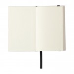 Libreta reciclada de tapa dura con elástico negro hojas a rayas A6 color blanco/negro quinta vista