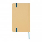 Libreta de tapa dura de papel reciclado con cinta A6 hojas lisas color azul marino segunda vista trasera