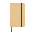 Libreta de tapa dura de papel reciclado con cinta A6 hojas lisas color azul marino segunda vista frontal
