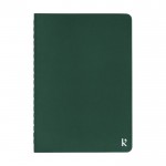Cuaderno pequeño de papel de piedra color verde oscuro tercera vista frontal