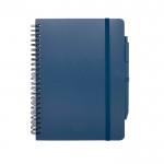 Cuaderno de tapa dura de plástico reciclado A5 hojas a rayas color azul marino segunda vista frontal