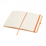 Cuaderno con esquinas redondeadas y tapa suave A5 hojas a rayas color naranja segunda vista