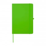 Cuaderno con esquinas redondeadas y tapa suave A5 hojas a rayas color verde lima segunda vista frontal