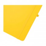 Libreta de tapa dura con cubierta de tacto suave A6 hojas a rayas color amarillo vista detalle 1
