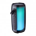 Altavoz negro con múltiples modos de iluminación ideal para exteriores quinta vista