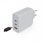 Enchufe cargador de plástico reciclado con 3 puertos 100W color blanco vista detalle 1