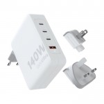 Cargador de viaje ultrafino con 4 puertos y para varias regiones 240W color blanco