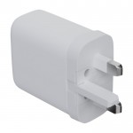 Cargador con enchufe británico hecho de plástico reciclado 67W color blanco