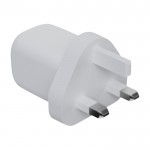 Cargador de pared con enchufe británico y dos puertos de conexión 35W color blanco quinta vista