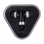 Auriculares sencillos con conector de audio y estuche triangular color negro segunda vista frontal