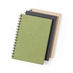 Cuaderno de cartón reciclado color verde tercera vista