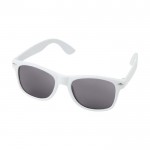 Gafas de sol de plástico reciclado con lentes ahumadas UV400 color blanco