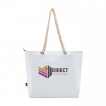 Bolsa de playa de poliéster reciclado con asas de cordón 23L color blanco vista trasera con logo