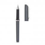 Roller ergonómico de plástico con acabado de caucho tinta negra color gris claro