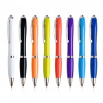 Bolígrafo de plástico de los océanos detalles cromados tinta azul vista con varios colores