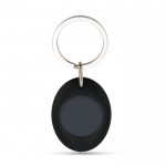 Llavero con forma ovalada que tiene moneda para carro interior color negro vista 11