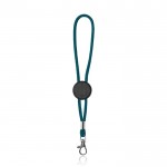 Llavero de poliéster con mosquetón y pieza personalizable color azul claro