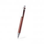 Bolígrafo de madera con detalles de metal color madera cuarta vista