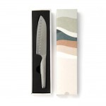 Cuchillo de alta calidad de acero japonés color plateado vista con caja