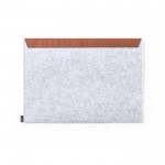 Funda para portátil de fieltro RPET con solapa en polipiel 14'' tercera vista