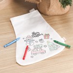 Calcetín de navidad para colorear con ceras y cinta para colgar vista de ambiente