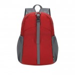 Mochila de poliéster RPET con posibilidad de plegar a tamaño pequeño color rojo primera vista
