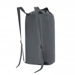 Mochila plegable de poliéster RPET con cordones elásticos al frente tercera vista