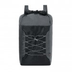 Mochila plegable de poliéster RPET con cordones elásticos al frente color negro primera vista