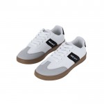 Zapatilla de piel suave y cordones a juego con suela de goma color blanco tecera vista
