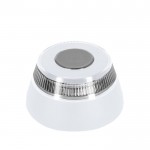 Luz de emergencia con geolocalización y base de fijación magnética color blanco primera vista