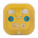 Auriculares blancos en caja de color color amarillo primera vista