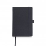 Libreta de RPET con cinta y soporte para boli A5 hojas lisas color negro vista 11