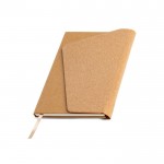 Libreta con tapa de tipo corcho y cierre magnético A5 hojas lisas vista 1