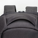 Mochila antirrobo de nylon para PC con bolsillo trasero 15,6” vista 2