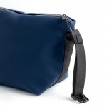 Bolsa térmica de cuero sintético de 13L con cinta en la cremallera color azul marino vista 2