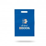 Bolsa pequeña de non-woven de colores con asa hueca 80 g/m2 color azul real vista con logo impreso