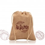 Bolsa pequeña de yute en color natural con dos cuerdas de lazos color marrón claro