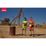 Bermudas para trabajar de colores llamativos y reflectantes 210 g/m2 vista bodegón