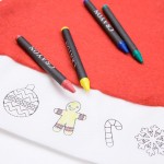 Gorro navideño para niños con dibujos y 4 ceras para colorear color rojo tercera vista