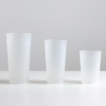 Vaso reutilizable de plástico hecho en Europa con capacidad 280ml vista 1