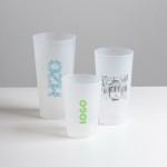 Vaso reutilizable de plástico hecho en Europa con capacidad 280ml vista con logo impreso