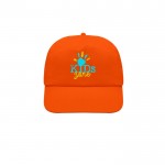 Gorra de poliéster infantil de 5 paneles ideal para fiestas 125 g/m2 color naranja vista con logo impreso