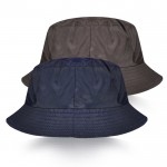 Gorro estilo bob reversible de nylon con forro interior polar
