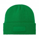 Gorro con parche color verde